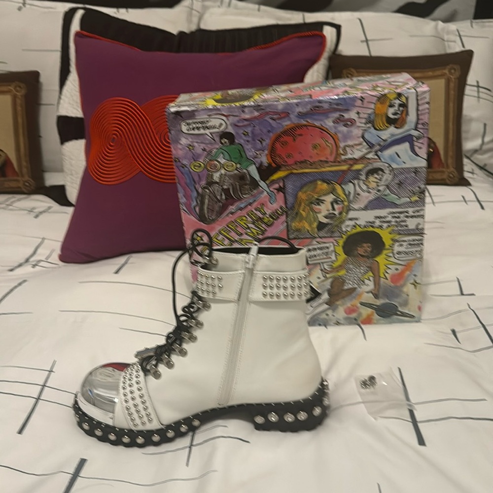 Jeffrey Campbell boots GUSTINE white box silver excellent condition